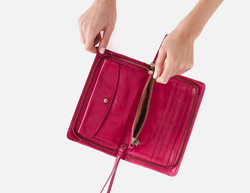 The Evolve Wristlet